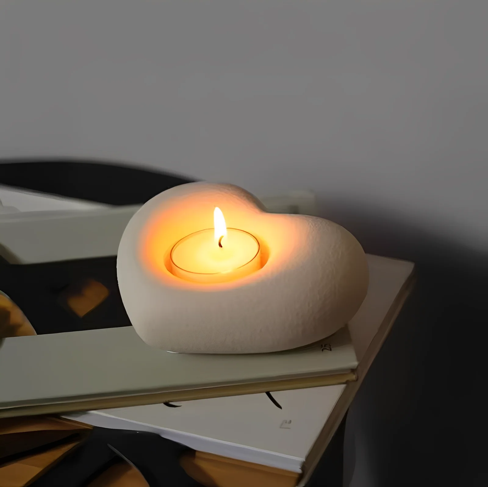 Amour Heart Tealight Holder - Image 5