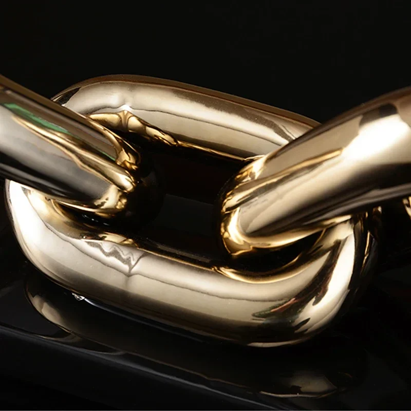 Aurion Golden Chain Links - Image 5