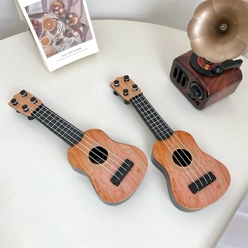 Bonita Mini Ukulele - Image 2