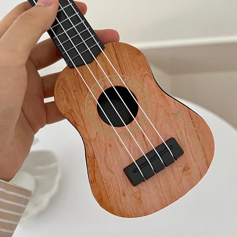 Bonita Mini Ukulele - Image 6