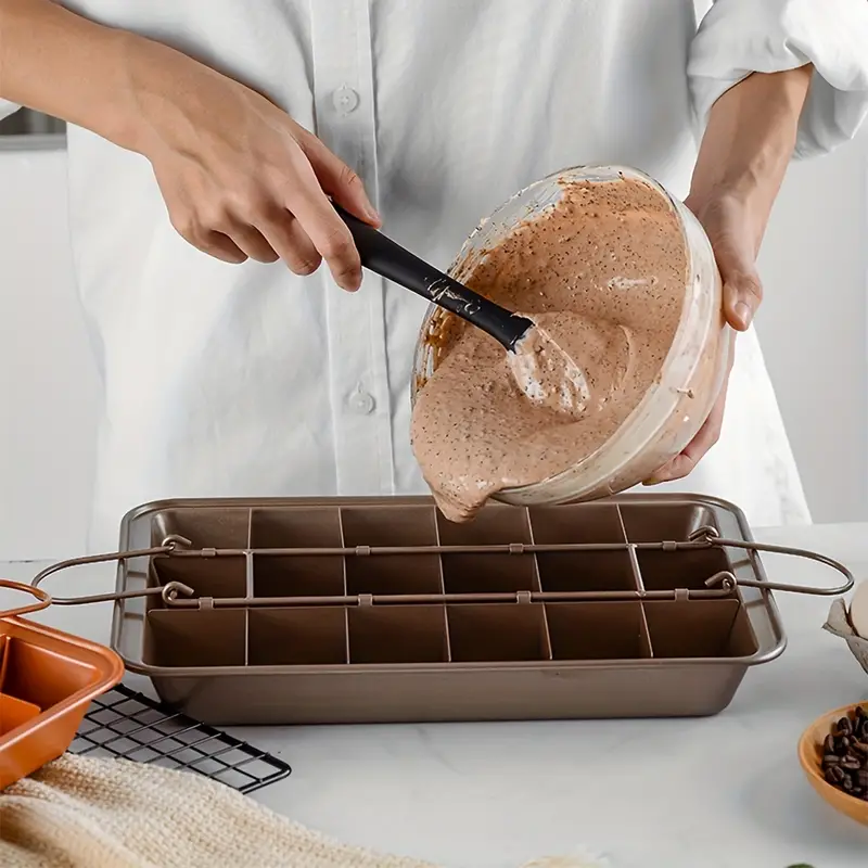 Brisé Non-Stick Brownie Pan - Image 4