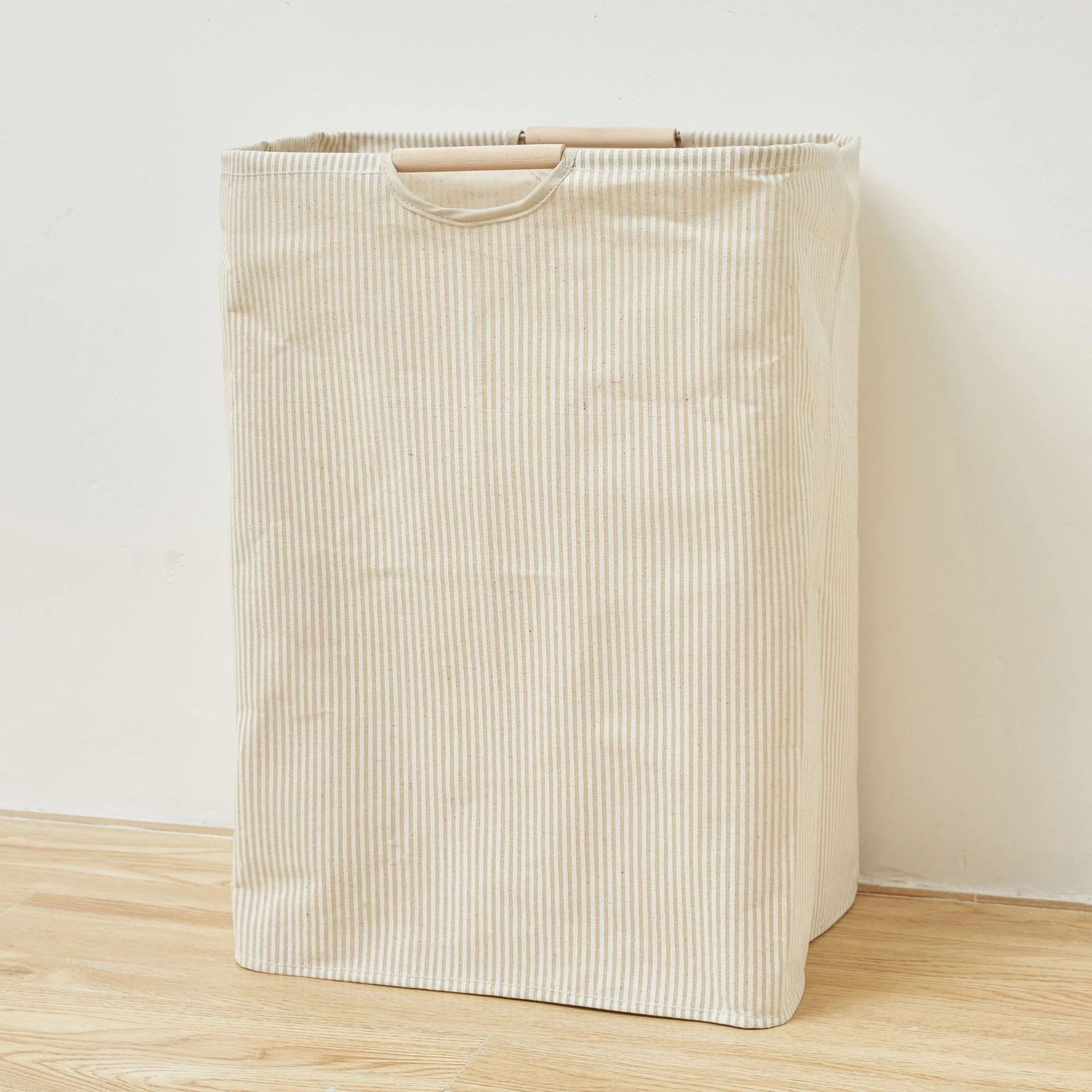 Dixon Waterproof Laundry Bag - Image 4
