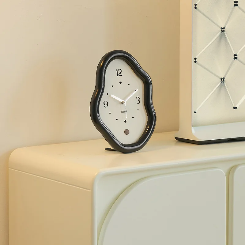 Infinity Fluid Clock - Image 6