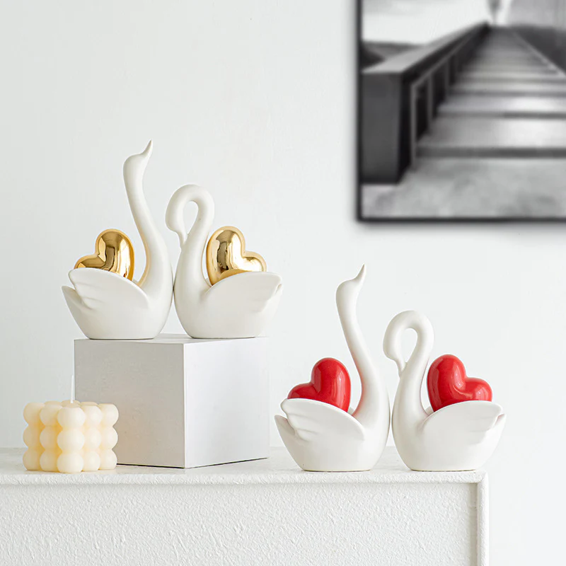 Isla Swan Heart Figurines - Image 4