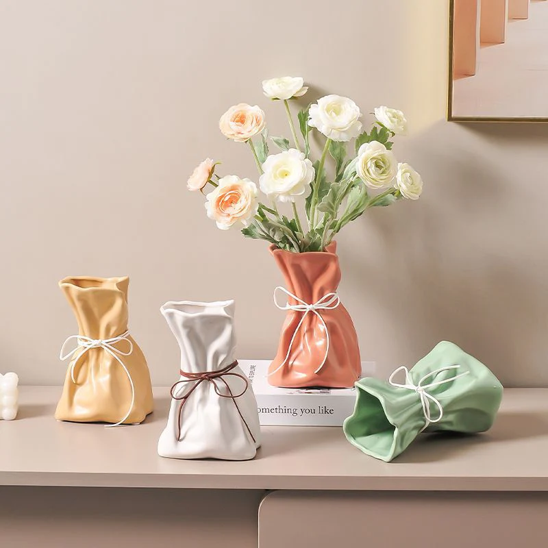 Knotique Blossom Vase