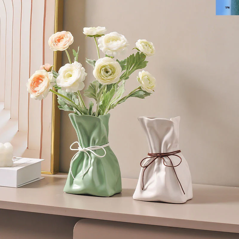 Knotique Blossom Vase - Image 4