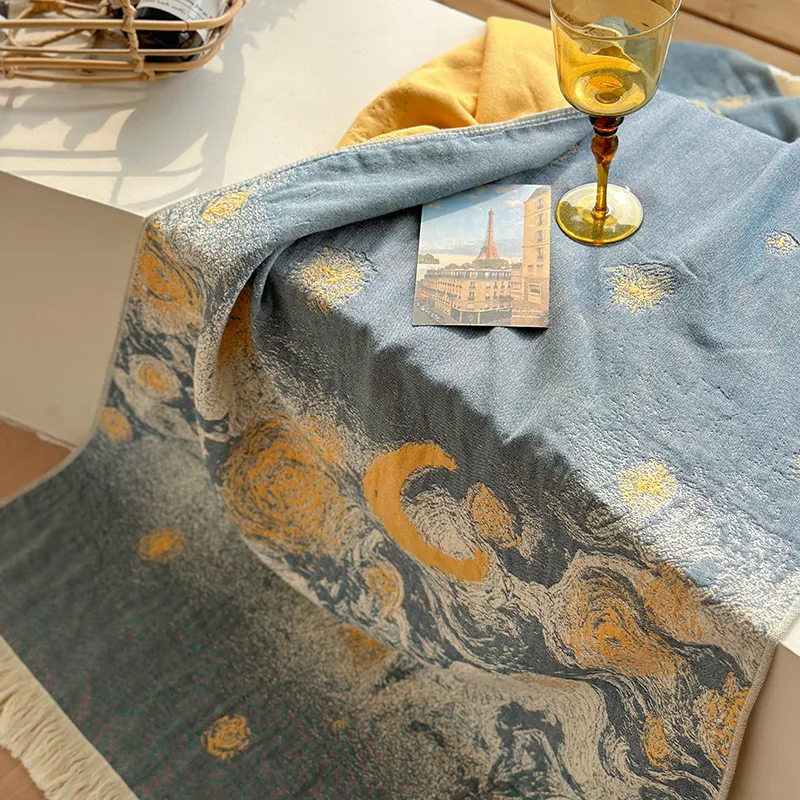 Lune Patchwork Blanket - Image 2