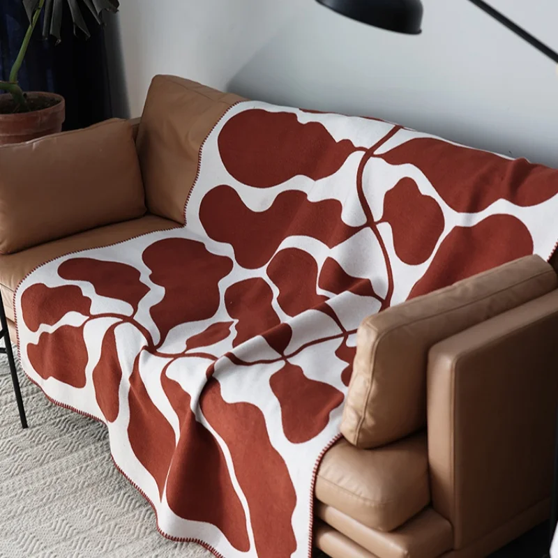 Luno Coral Fleece Blanket - Image 2