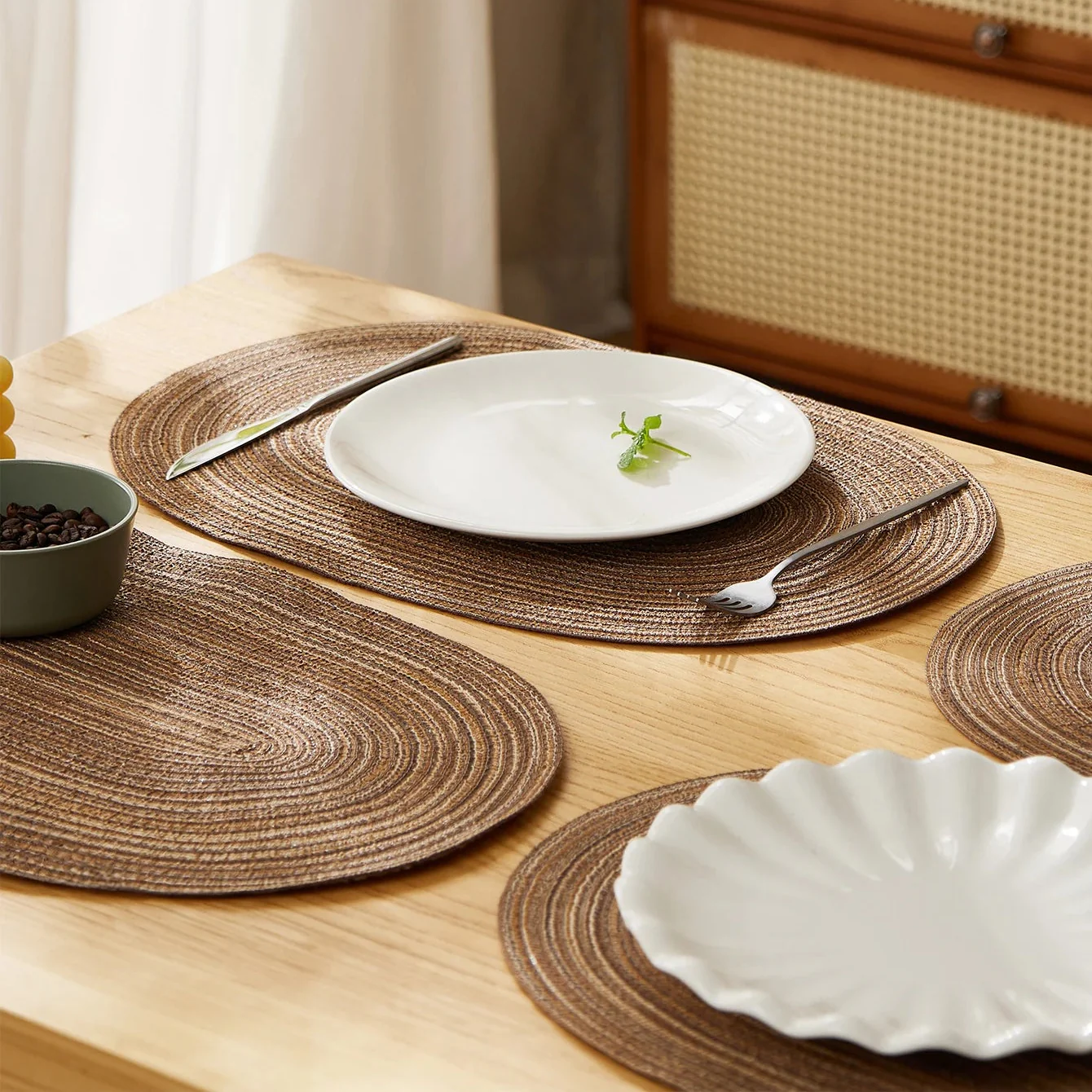 Marlo Woven Oval Placemats - Image 2