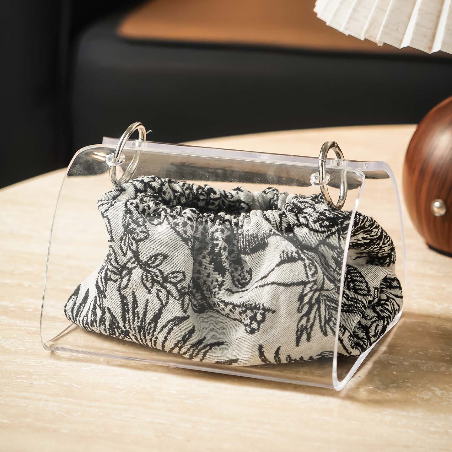 Noor Acrylic Tissue Holder - Image 4