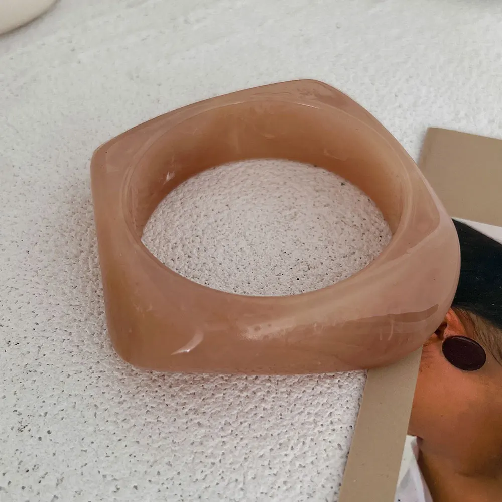 Nooré Sculpted Curve Bangles - Image 8