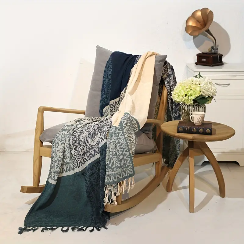 Vintage Patchwork Throw Blanket - Image 4