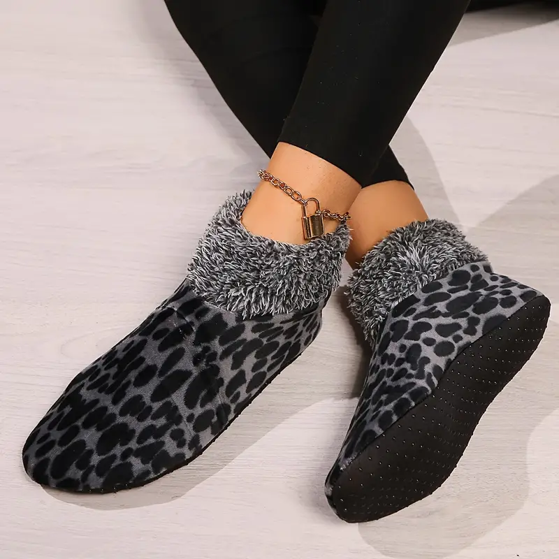 Women's Leopard Print Slippers - Image 4