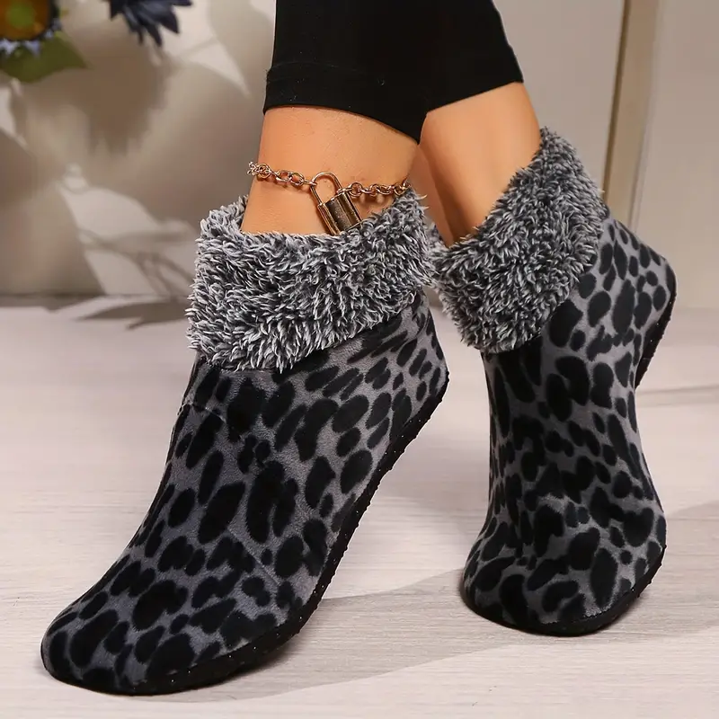 Women's Leopard Print Slippers - Image 6