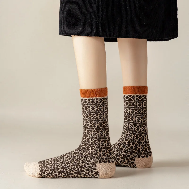Women's Vintage Crew Socks - Image 4